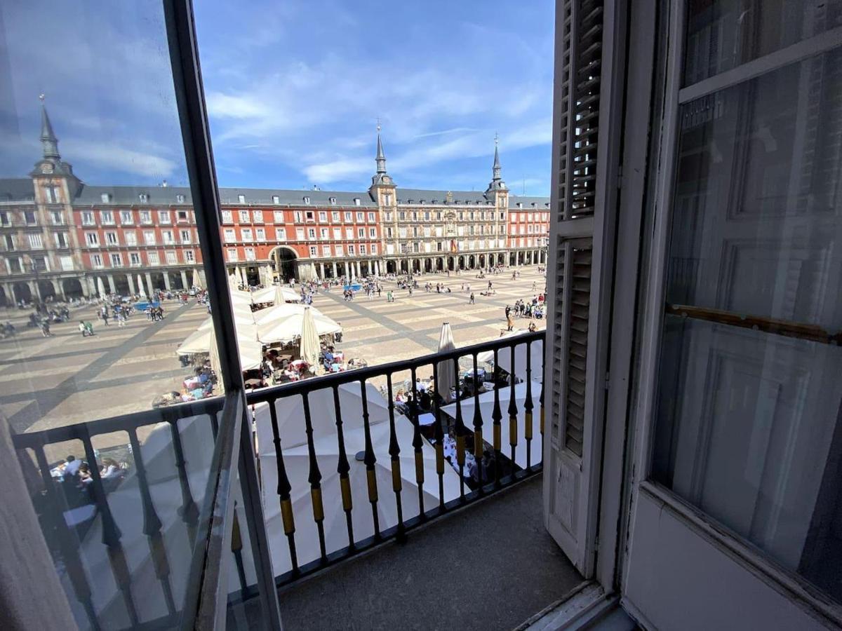 Big Apartment In Plaza Mayor In Madrid Spain Exteriör bild